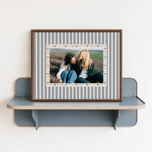 Poster Pôster de Foto com Coração Cinza - Presente Person (Gray Heart Photo Poster - close-up view (frame/decor not included)
)