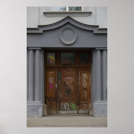 Poster Praga: Grafite em uma porta clássica