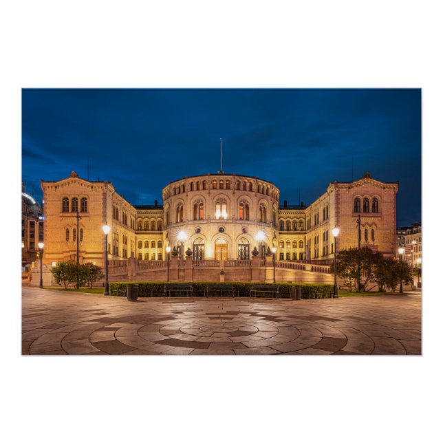 Póster Prédio de Tempestade de Oslo na Noruega à noite (Frente)