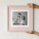 Poster Presente Simples de Foto da Família Moderna Pastel<br><div class="desc">Presente Simples de Foto da Família Moderna Pastel Rosa</div>