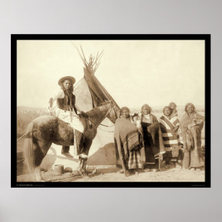 Poster Quatro mulheres índias Lakota em frente a Tipi SD