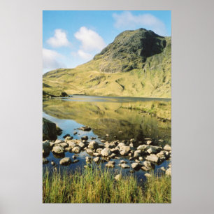 Poster Reflexões de Verão de Stickle Tarn, Distrito de