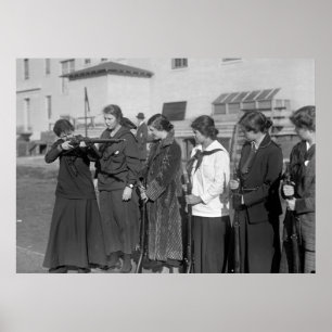 Póster Rifle Equipe das meninas, 1916
