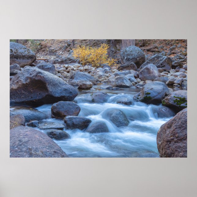 Poster Rio Rochoso Fluindo (Frente)
