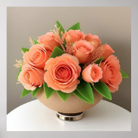 Rosas Coral Elegantes em Garrafa de Vidro na Mesa