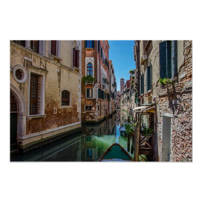 Póster Rua estreita com canal em Veneza (Frente)