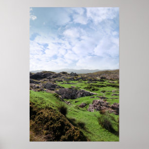 Póster ruína na paisagem rochosa irlandesa