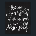 Póster Sendo seu melhor quadro tipográfico autorusso<br><div class="desc">Poster de Motivação com fundo de quadro quântico falso e tipografia moderna rústica. Este poster será perfeito como presente. Este design está disponível em várias cores e produtos. Ser você é o seu melhor eu.</div>
