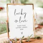 Poster Símbolo de Ama Minimalista da ADELLA<br><div class="desc">Este sinal de sorte no amor apresenta uma fonte escondido e manuscrita moderna e design minimalista. Altere facilmente as cores e edite o texto *maioria* para atender às necessidades da sua ocasião. Este sinal é perfeito para o seu chá de casamento, chá de panela ou casais moderno, contemporâneo, minimalista. Par...</div>