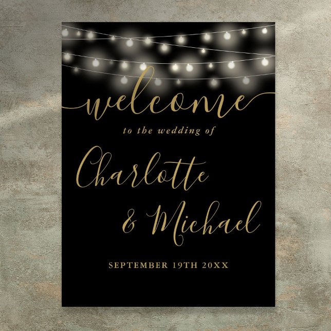 Poster Sinal de Boas-Vindas de Palavras Negras e Douradas (Black And Gold String Lights Wedding Welcome Sign)
