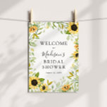 Poster Sinal de boas-vindas do Chá de panela Sunflower<br><div class="desc">Bem-vindos convidados ao seu chá de panela com este belo poster,  com um quadro de girassóis e verde. Adicione o nome do convidado de honra,  a data de chá e o texto de boas-vindas personalizado usando os campos fornecidos.</div>