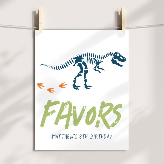 Poster Sinal de Favor de Aniversário de Meninos com Dinos (Criador carregado)