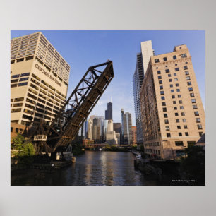 Póster Skyline de Chicago da ponte da rua de Kinzie