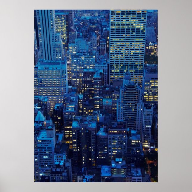 Póster Skyline NYC, vista de alto ângulo ao anoitecer (Frente)