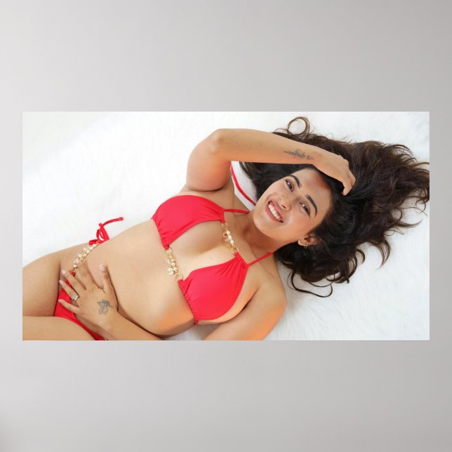 Poster Smiling Woman In Red Bikini (Frente)