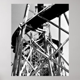 Poster Sob o diapositivo do tubo de água // Preto e Branc