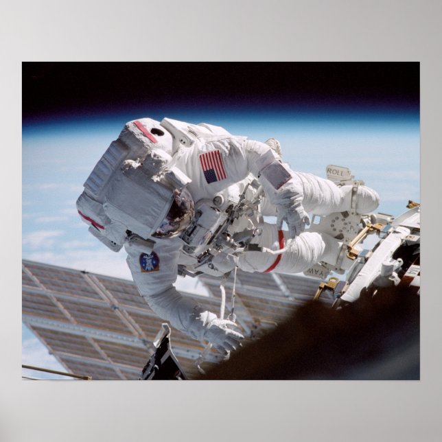 Póster Spacewalk (STS-104) (Frente)