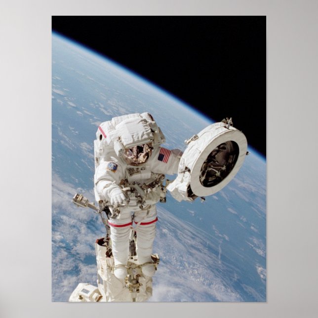 Póster Spacewalk (STS-111) (Frente)