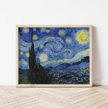 Póster Starry Night | Vincent Van Gogh<br><div class="desc">Starry Night (1889),  pelo artista holandês Vincent Van Gogh. A obra de arte original é um óleo na canvas que representa um céu noturno vigoroso e impressionista postado em tons modesta de azul e amarelo. Use as ferramentas de design para adicionar texto personalizado ou personalizar a imagem.</div>