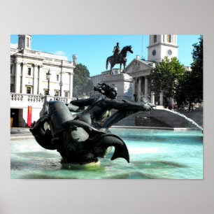 Poster Statue and fountain in Trafalgar Square