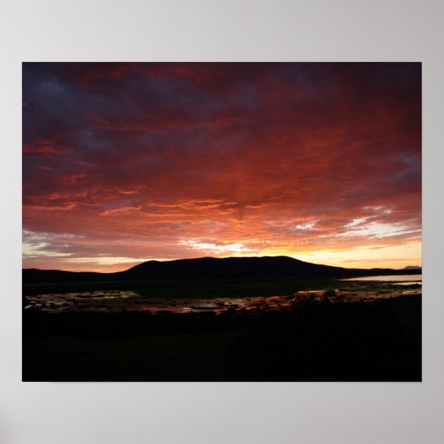 Poster Sunset sobre o lago Mmon (Frente)