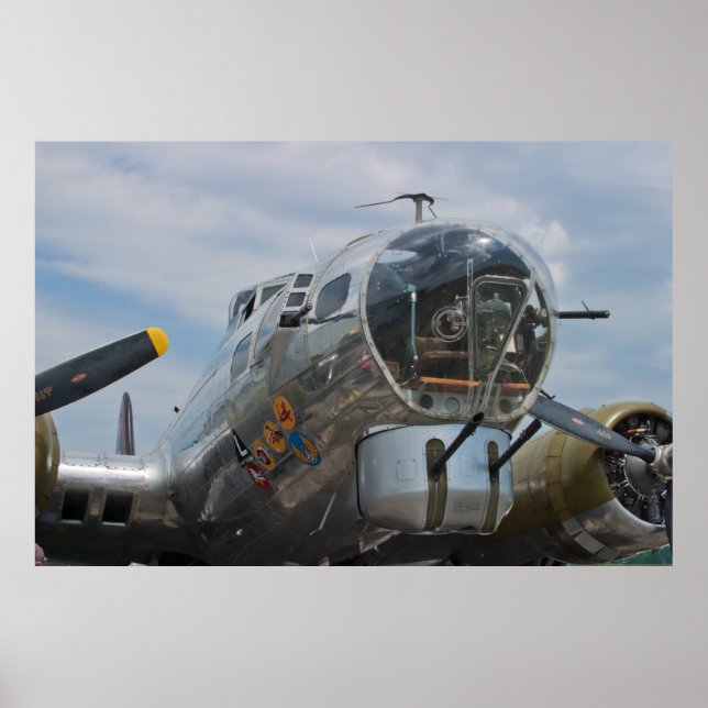 Póster SuperFortaleza Frente Shot B-17G (Frente)
