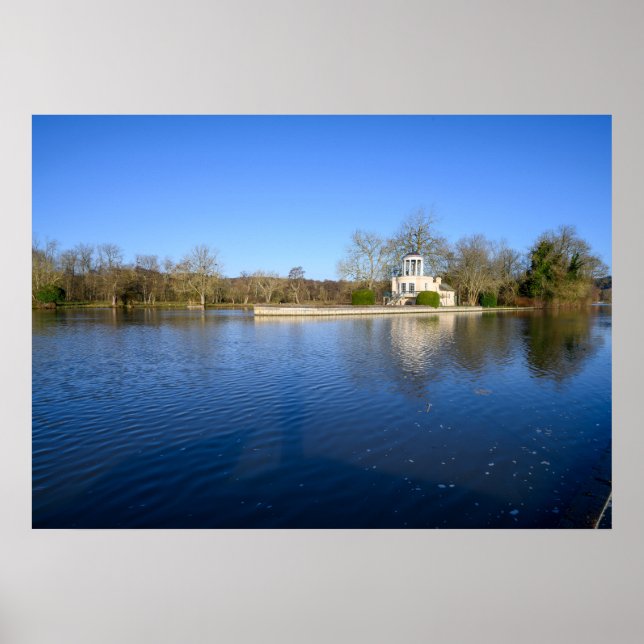 Poster Templo Clássico à Beira do Lago com Cúpula  (Frente)