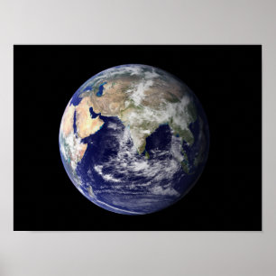 Póster Terra completa que mostra Europa e Ásia