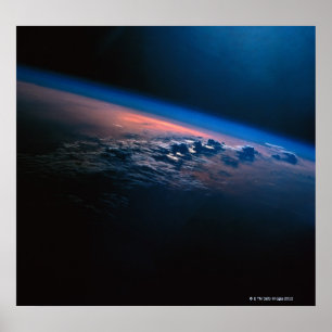 Póster Terra do Espaço Exterior 2