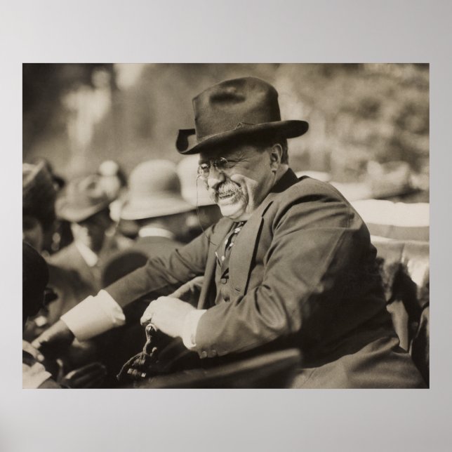 Poster Theodore Roosevelt sorrindo no carro (Frente)