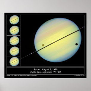 Poster Titã da Lua de Saturno passando pelo planeta