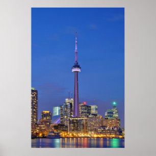 Póster Torre da NC iluminada na noite em Toronto Canadá