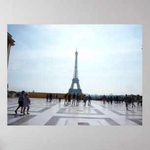 POSTER TORRE EIFFEL POR TRÁS DE CONSTRUÇÃO CONCRETA