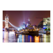 Tower Bridge Navio de Guerra Histórico Londres