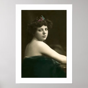 Póster traje de tiara, mulher vitoriosa