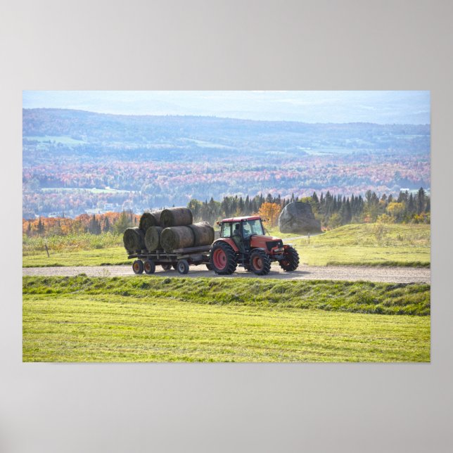 Poster Trator de Vermont Transportando Fardos de Feno (Frente)