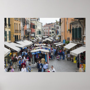 Poster Turistas em um mercado de rua, Veneza, Italia