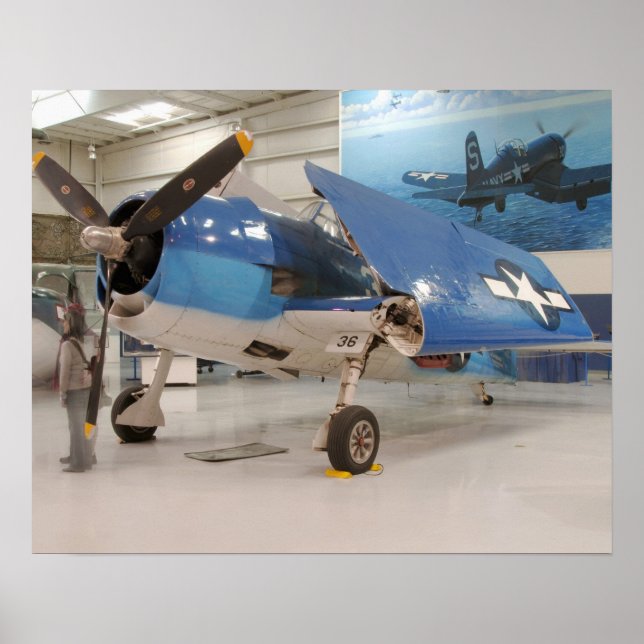 Póster Um avião de combate F-6F Hellcat na Segunda Guerra (Frente)