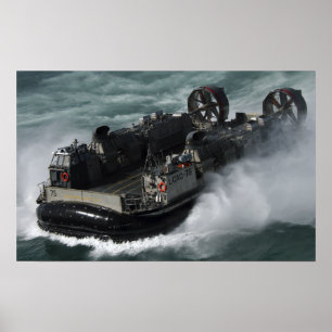 Poster Um coxim de ar da barca de descarregamento do