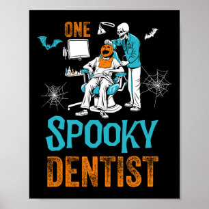 Poster Um Esqueleto de Dia das Bruxas Assustador de Denti