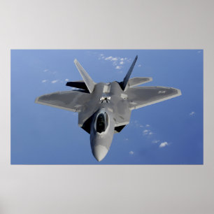 Poster Um raptor F-22 move-se na posição para receber f