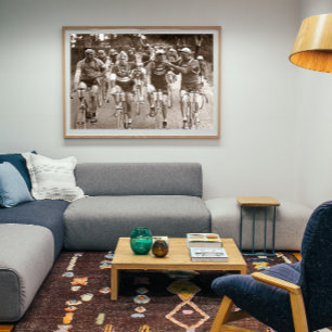 Poster Um Retrato Íntimo A Volta à França anos 1920