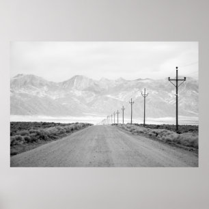 Poster Uma estrada solitária e montanhas das linhas