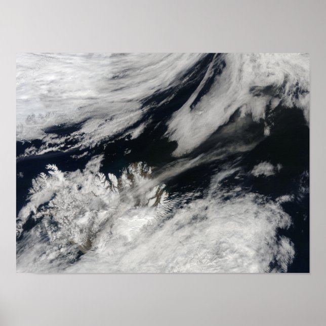 Póster Uma pluma de cinzas de cinza pálida sopra do cume (Frente)