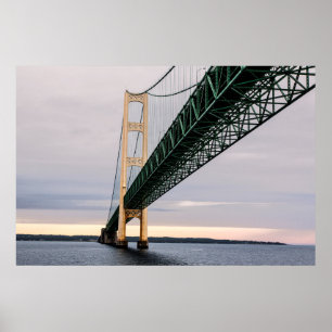 Póster Uma vista da ponte Mackinac a partir do Lago Michi