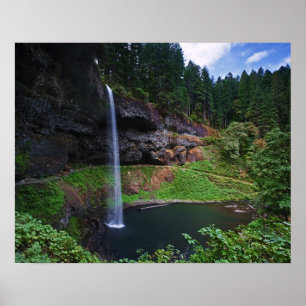 Poster Uma vista da South Falls no Silver Falls State Par