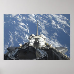 Póster Uma vista parcial do vaivém espacial Atlantis