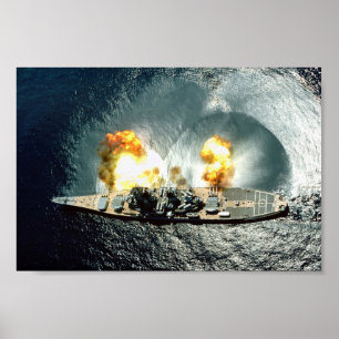 Poster USS Iowa Disparando Uma Bordada Completa