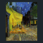 Poster Van Gogh; Cafe Terrace à Noite<br><div class="desc">Cafe Terrace,  no Place du Forum,  de Vincent van Gogh,  é uma pintura arquitetônica de apos impressionismo de arte,  que inclui uma vista exterior de um restaurante com mesas,  cadeiras,  garçons,  pessoas e estrelas no céu noturno.</div>