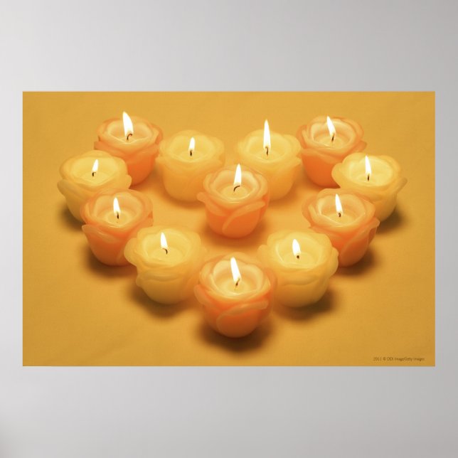 Póster Velas queimadas dispostas em forma de coração (Frente)